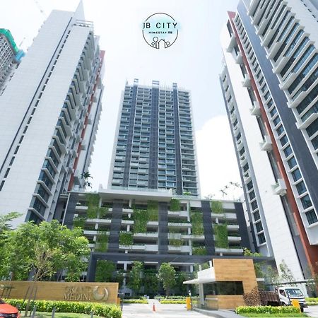 Grand Medini Suites By Rr Jbcity Нусаяя Екстер'єр фото