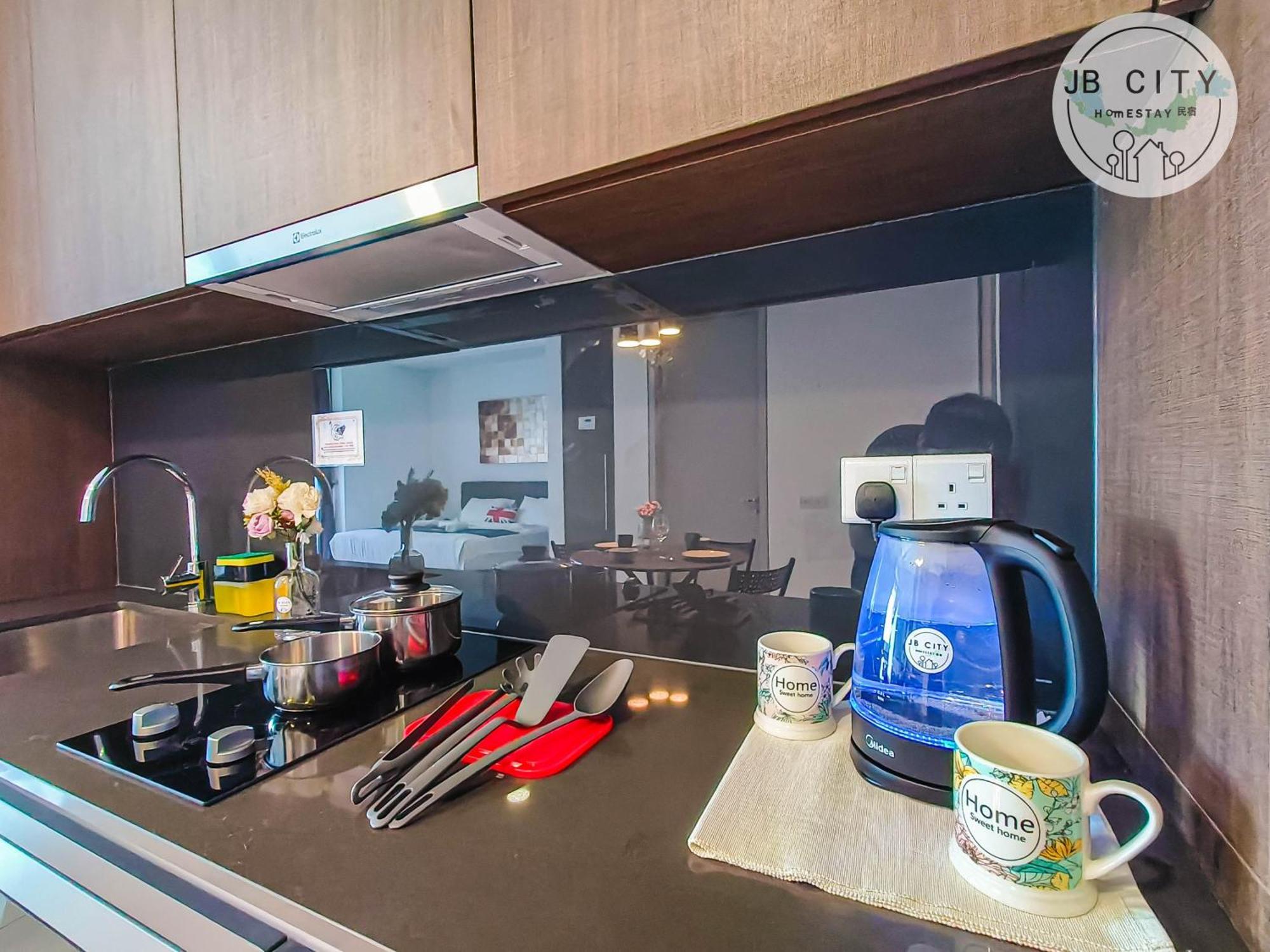 Grand Medini Suites By Rr Jbcity Нусаяя Номер фото