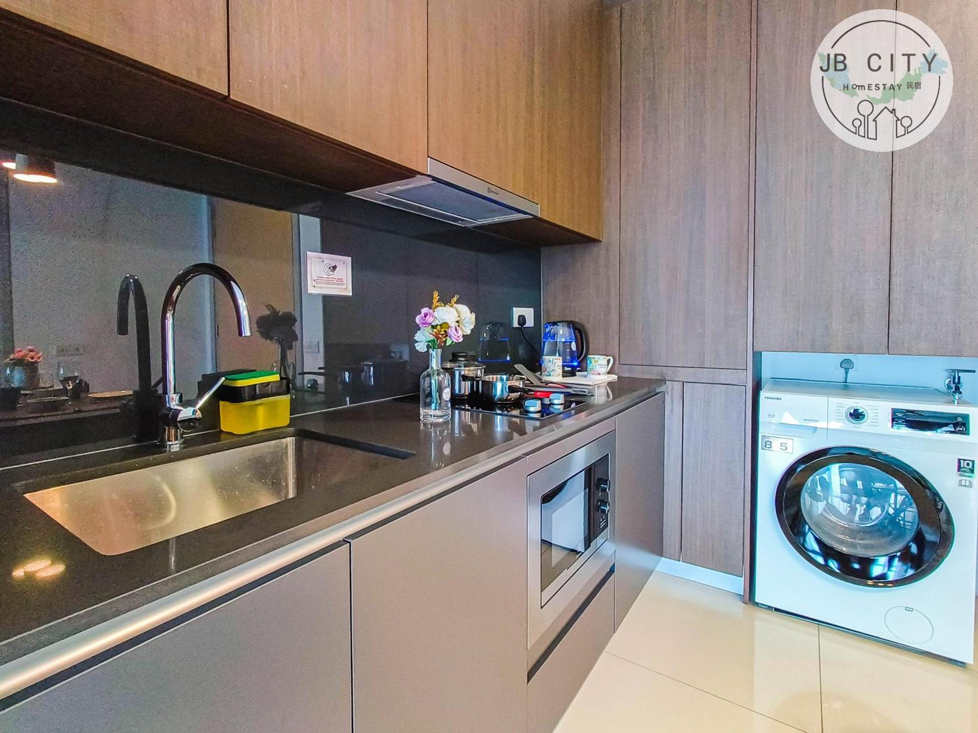 Grand Medini Suites By Rr Jbcity Нусаяя Номер фото