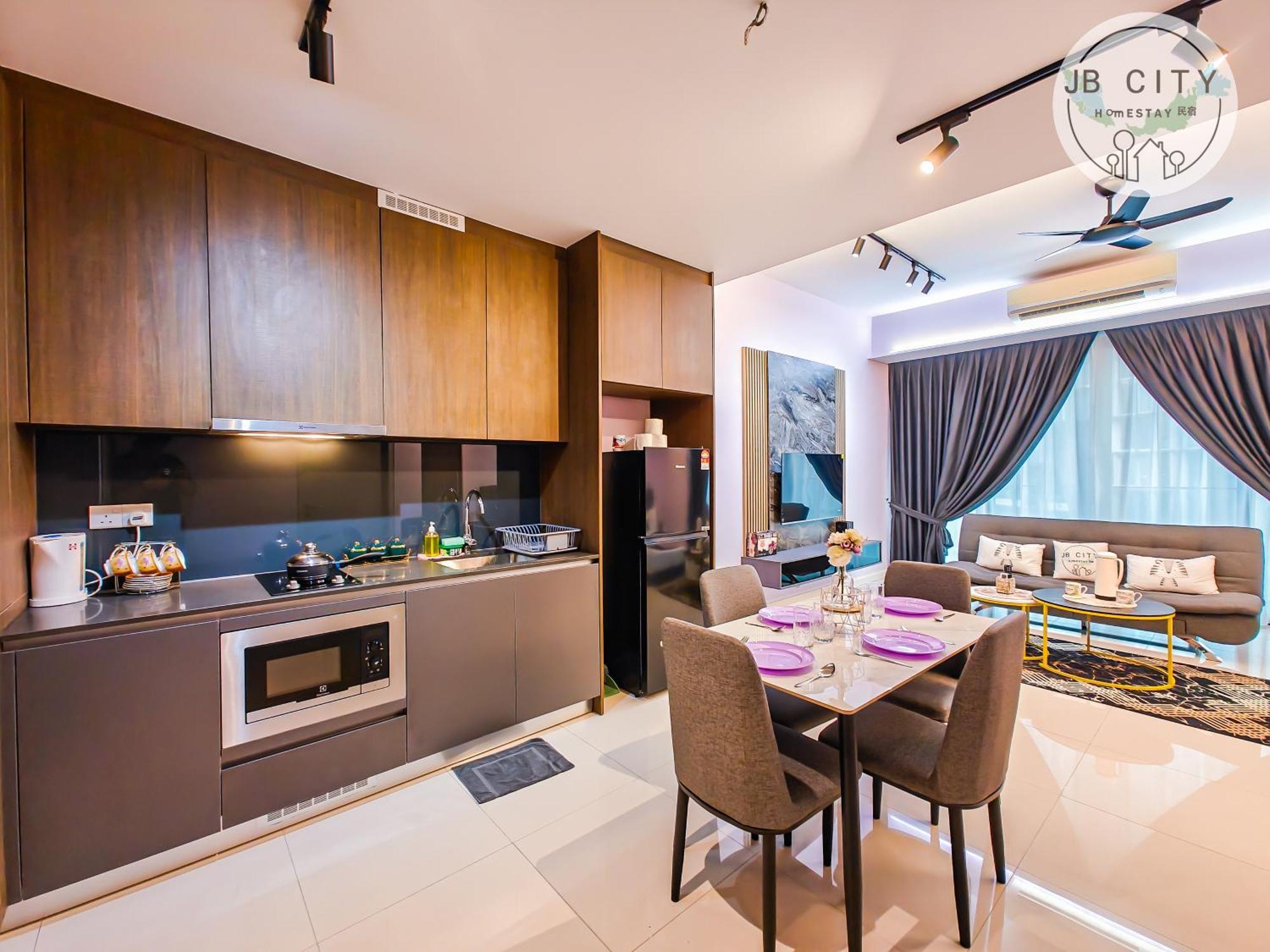 Grand Medini Suites By Rr Jbcity Нусаяя Екстер'єр фото