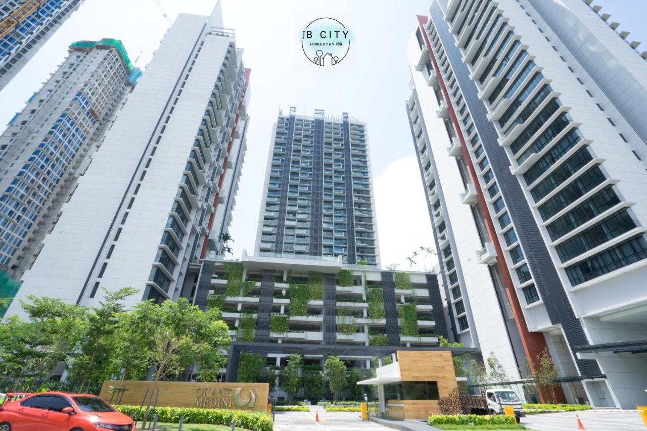 Grand Medini Suites By Rr Jbcity Нусаяя Екстер'єр фото